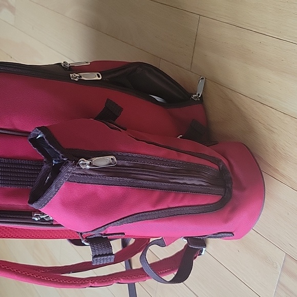 Red Envelope Picnic Backpack - Picture 5 of 12